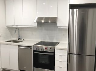 32 12th St, Toronto, ON M8V 3G7