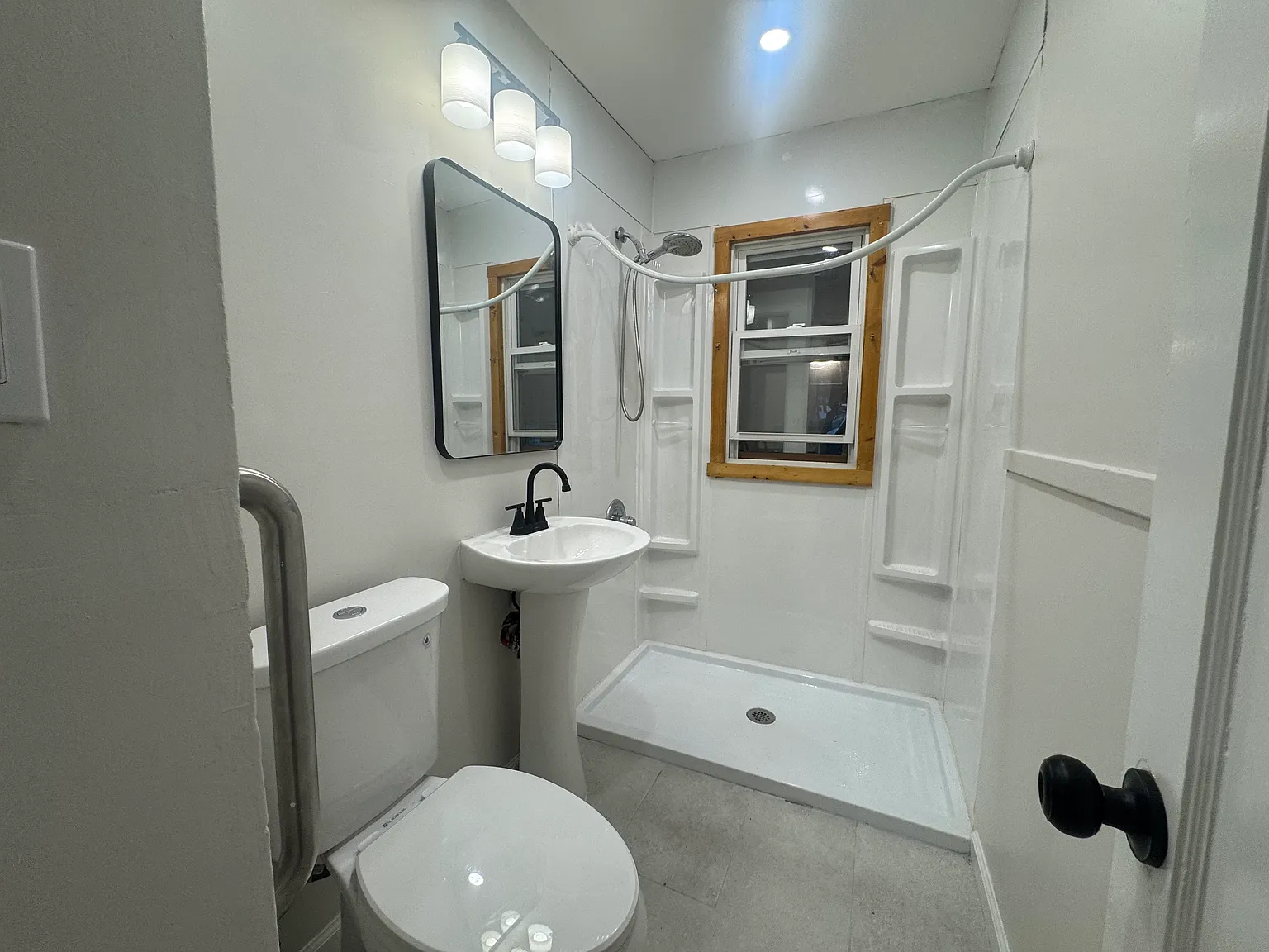 2 bed, 780 sqft, $1,900 — Photo 4