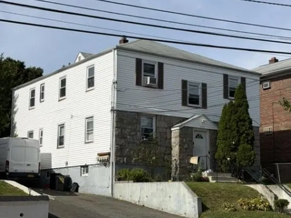 352 Lakeview Ave, Clifton City, NJ 07011