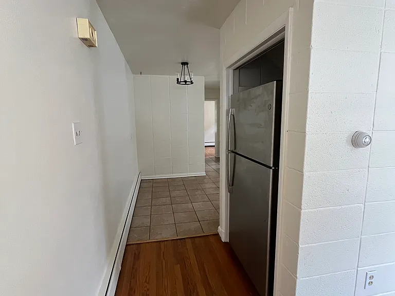 115 W Monmouth St #1 — Photo 3