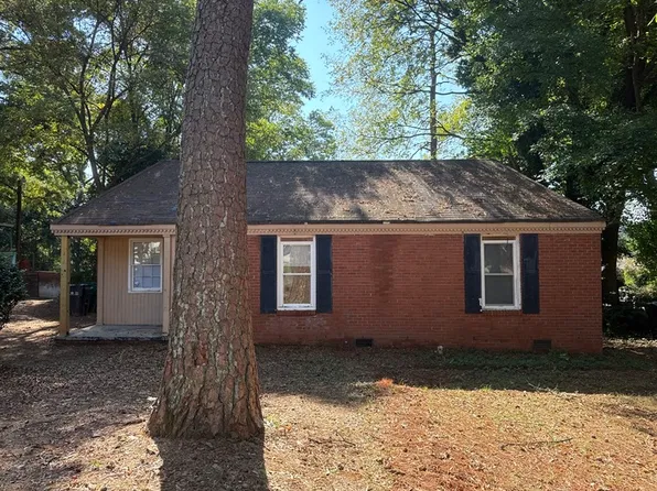 5135 Grapevine Dr, Charlotte, NC 28217