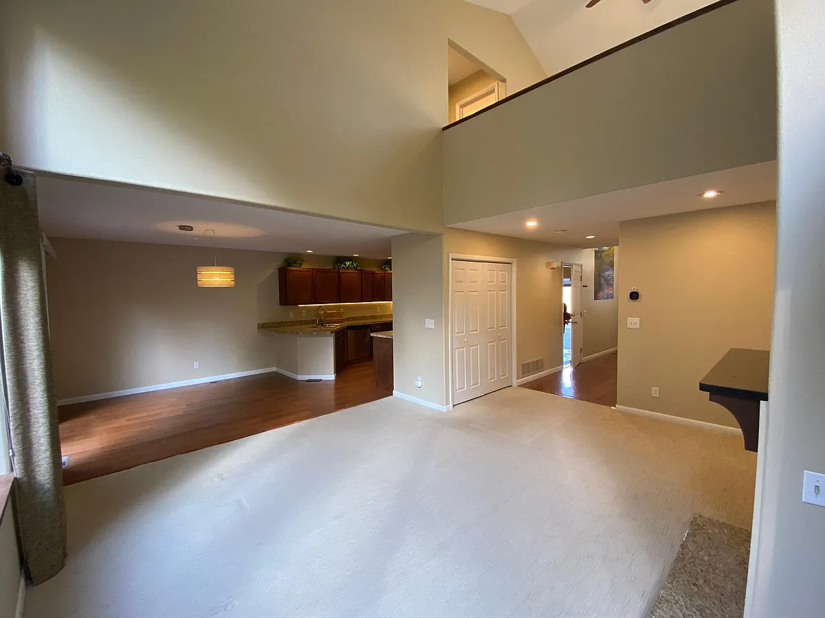 Building Photo - 75 Salt Lick Pl