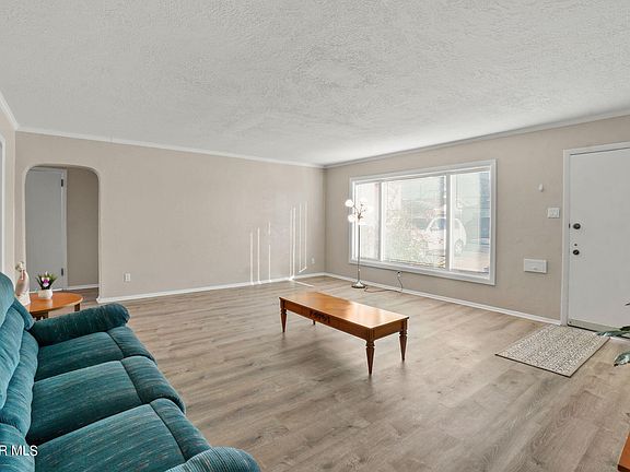 3rd image of 7301 Bellrose Dr