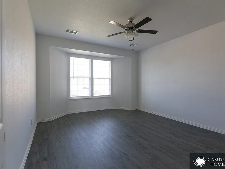 217 Jardim Ln — Photo 4