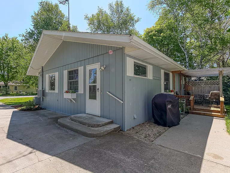 12702 S Cedar Ln — Photo 18