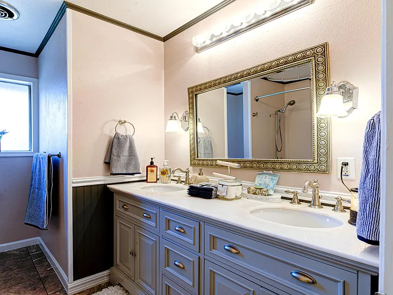 Bathroom upstairs