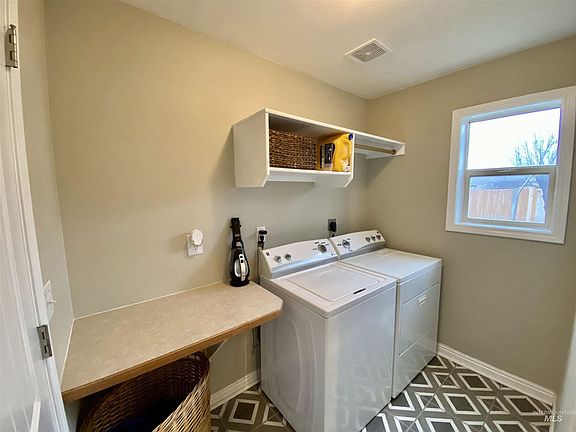 5th image of 2041 W Stonefly Pl