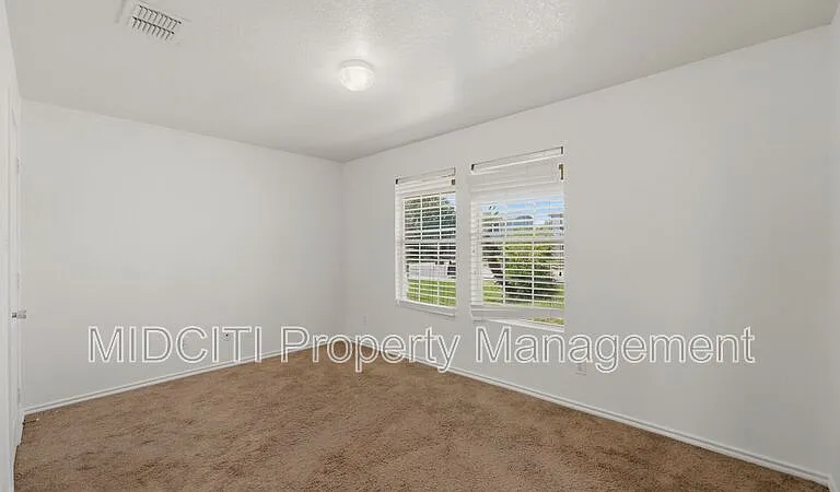 3248 Northwest Blvd — Photo 21