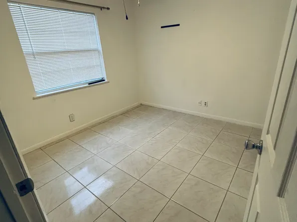 4730 NW 5th Ave, Pompano Beach, FL 33064