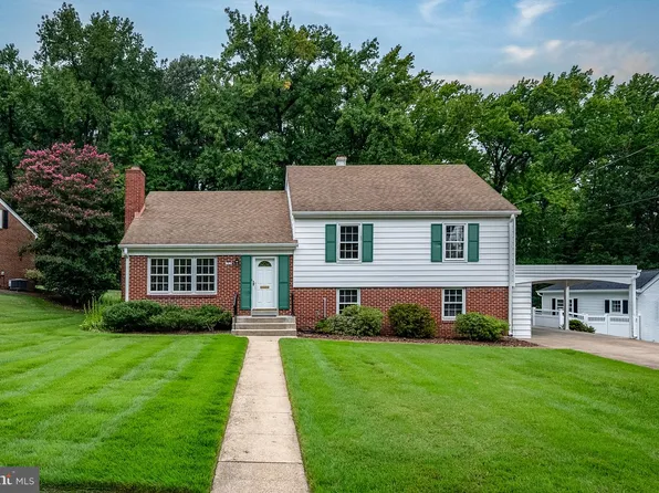 1308 Wake Forest Dr, Alexandria, VA 22307