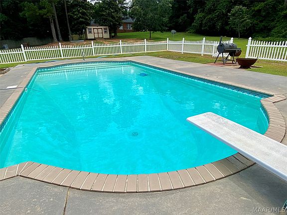 5th image of 145 Forest Hill Rd