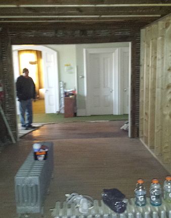5th image of 2739 Beloit Ave
