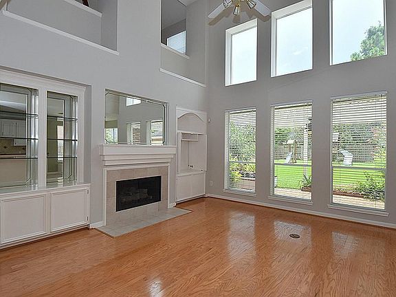 3rd image of 3410 Horncastle Ct
