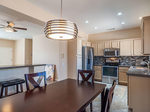 4th image of 15884 W Arrowhead Dr