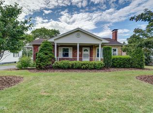 715 Ohio Ave, Erwin, TN 37650
