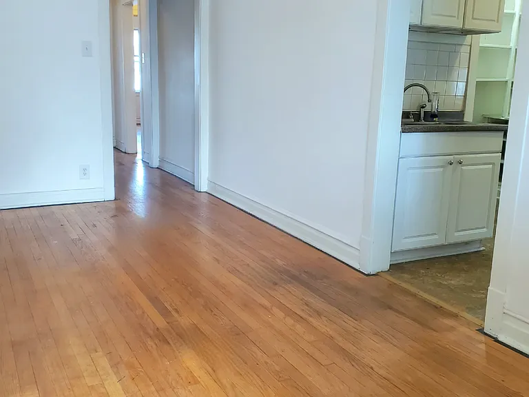 4423 W Irving Park Rd #1F — Photo 10
