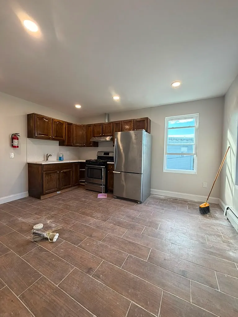 2 bed, $1,750 — Photo 3