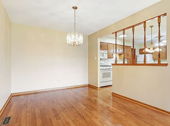 5th image of 18048 Florida Ct #112