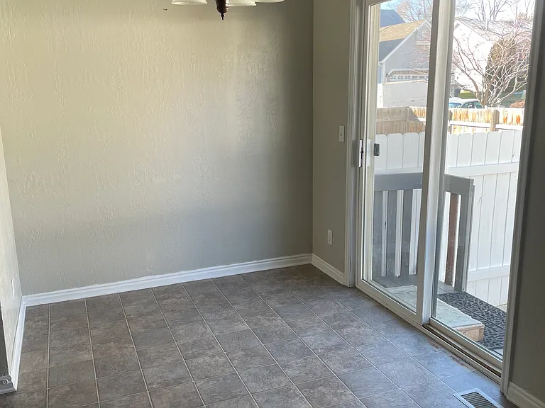 6046 S Macbeth Ct — Photo 7