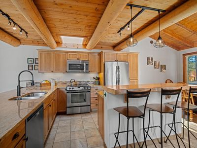57081 Wild Lily Ln #13, Bend, OR, 97707
