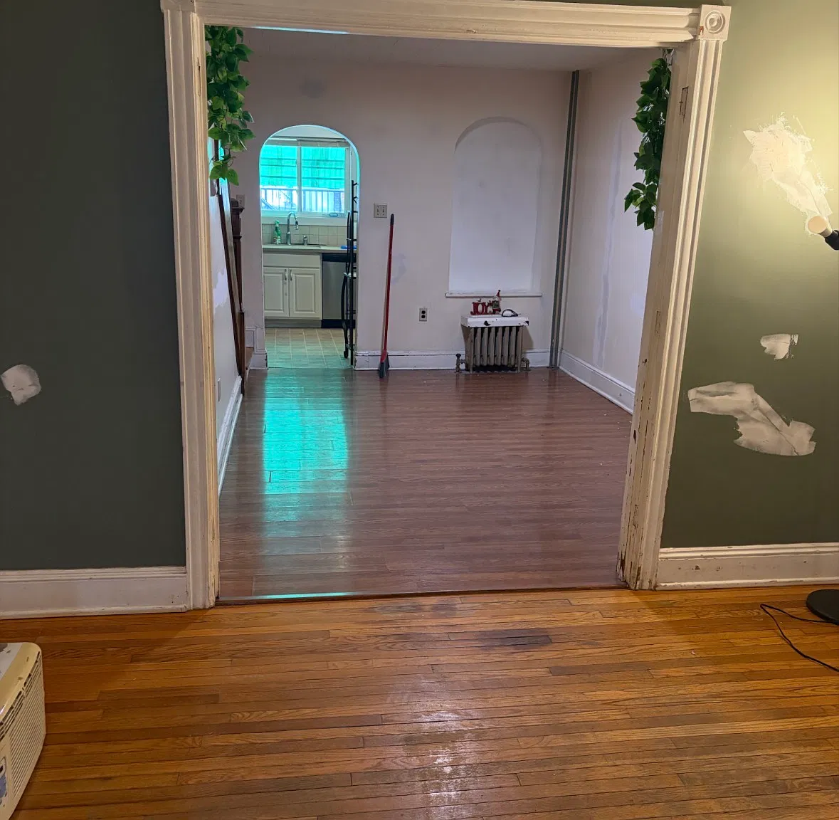 3 bed, 1100 sqft, $1,600 — Photo 1