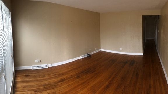2nd image of 10234 S Crandon Ave