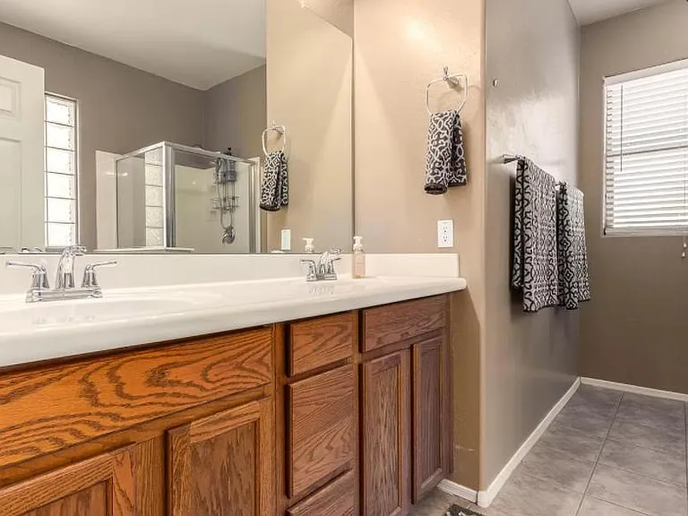 4419 W T Ryan Ln — Photo 10