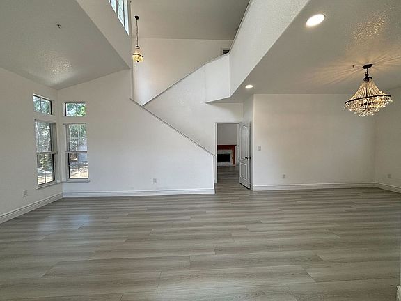 4th image of 4339 Coventry Ct