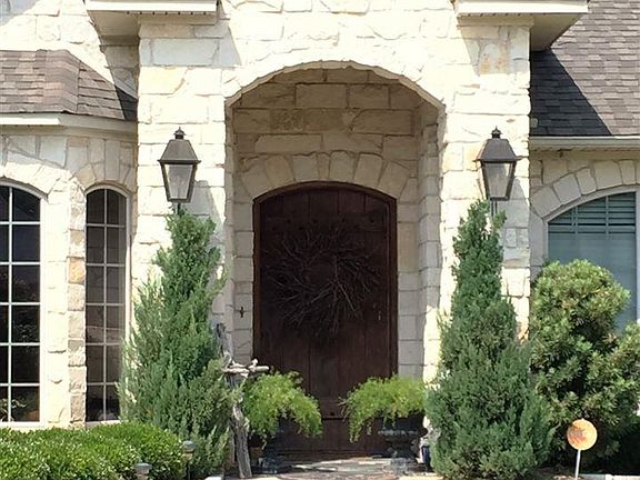 2nd image of 2612 N Jefferson Ave