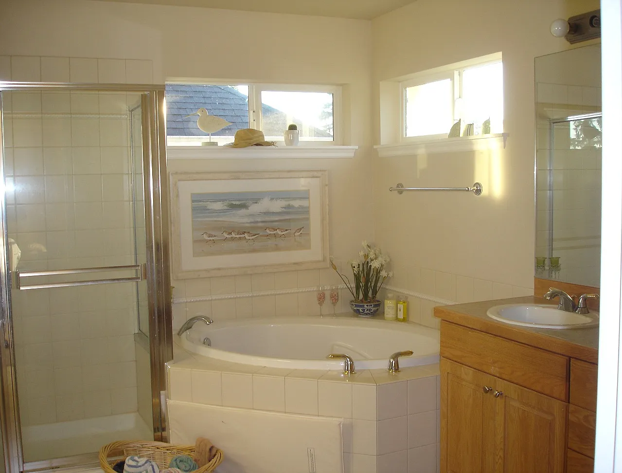 4 bed, 2.5 bath, 2460 sqft, $2,950 — Photo 2