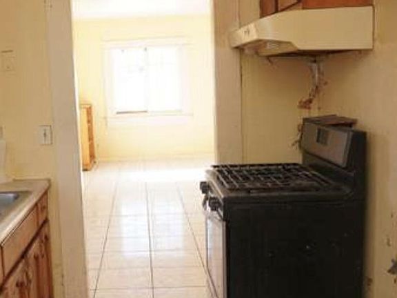4th image of 4159 38th St #0