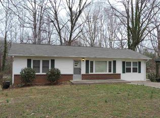 401 S Bomar Ave, Landrum, SC 29356