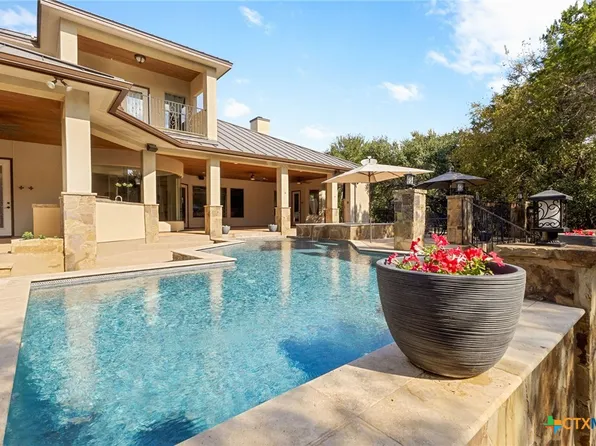 633 Riverforest Dr, New Braunfels, TX 78132