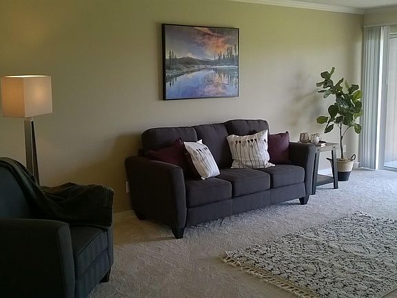 2nd image of 1611 SE Lava Dr #201