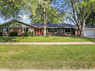 2002 Moraine Dr, Champaign, IL