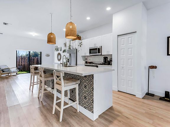 5th image of 8015 NW 104th Avenue #6