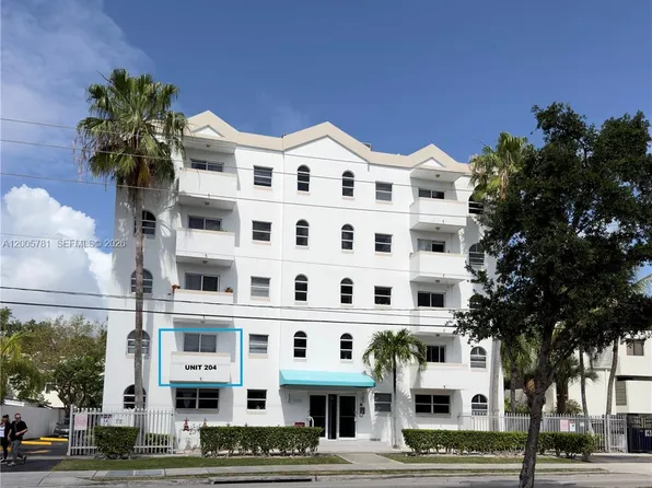 3052 SW 27th Ave APT 204, Miami, FL 33133