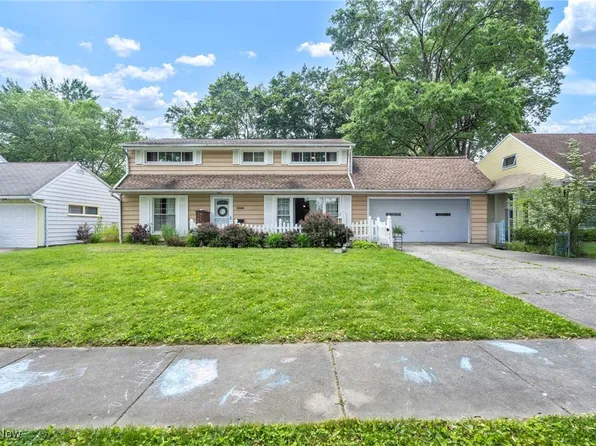 3450 Atterbury St, Cuyahoga Falls, OH 44221