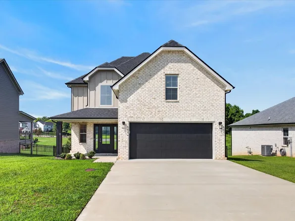 393 Frontier Dr, Clarksville, TN 37043