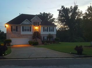 1009 Grace Marie Ln, Ellenwood, GA