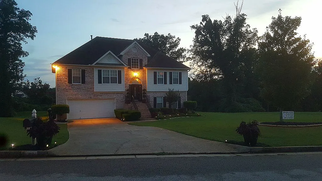 1009 Grace Marie Ln photo 1