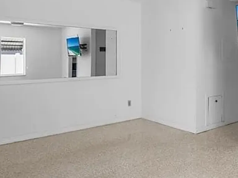 1739 Siesta Dr #2 — Photo 4