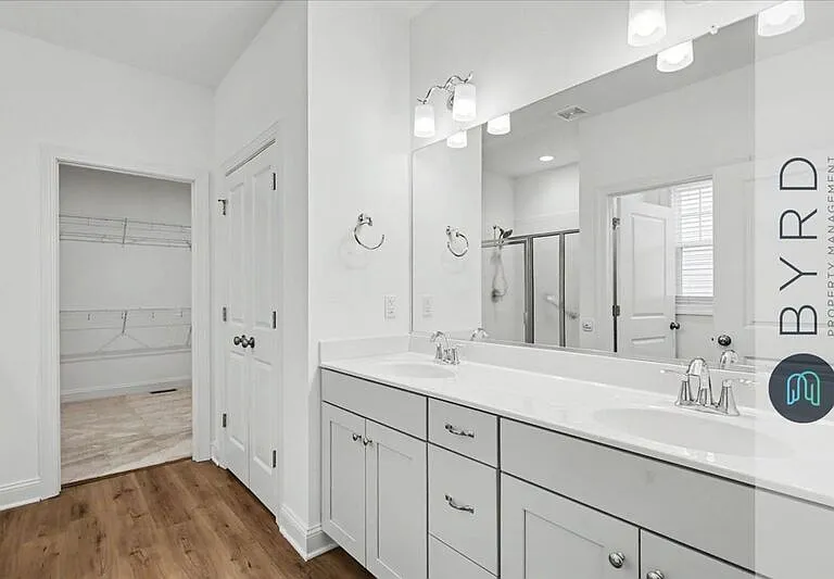 9001 Sharpe Ct — Photo 23