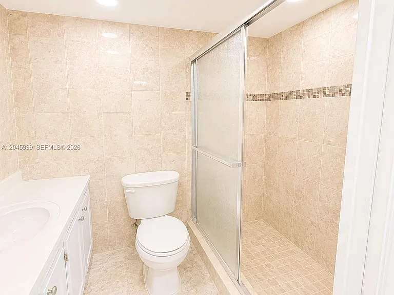 6080 NW 44th St #410 — Photo 11