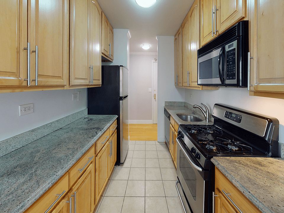 1st image of 50 W 97th St APT 12B