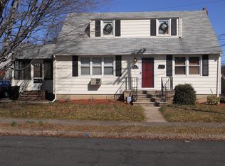 6 Mount Vernon St, Nutley, NJ 07110