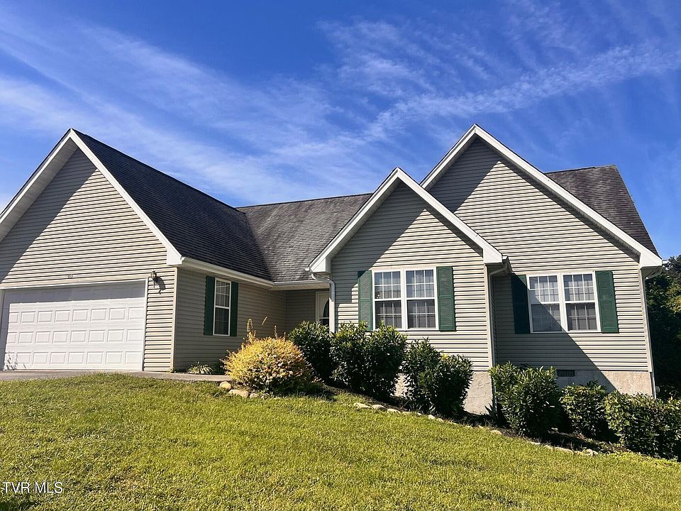 1st image of 749 Harvest Meadows Dr