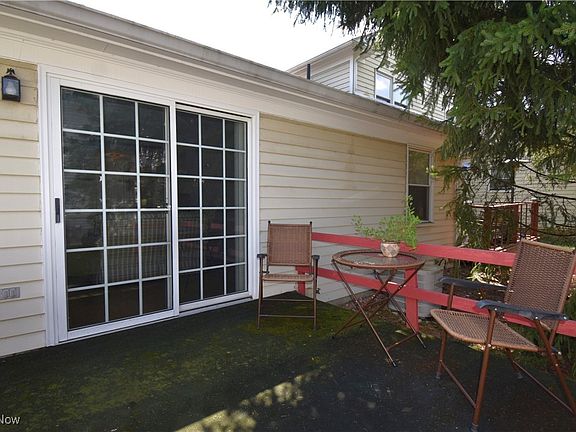 4th image of 822 Kentwood Dr Unit 3