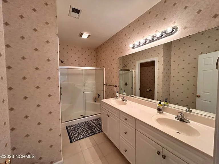 107 Crooked Gulley Cir #4 — Photo 22
