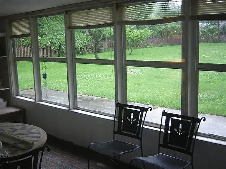 3 bed, 2353 sqft, $2,800 — Photo 3